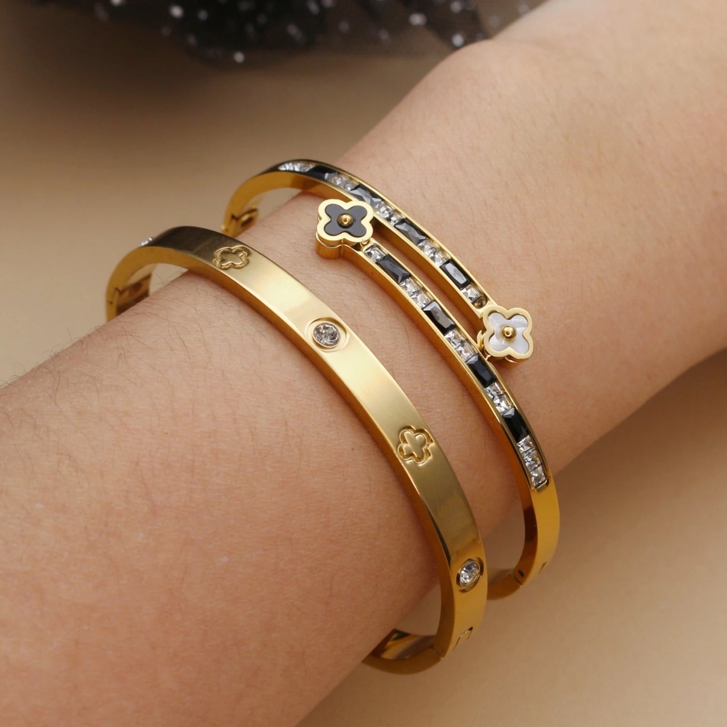 Stainless Steel Bangle Four-leaf Clover Crystal Design Stacking Bracelet Suitable For Women's Jewellery Party