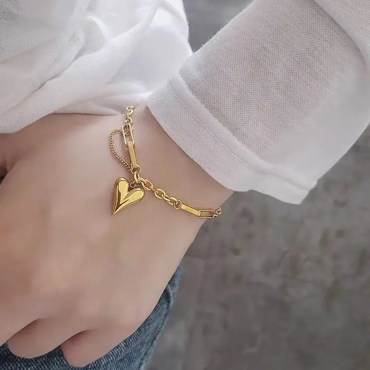 Elegant Love Heart Bracelet