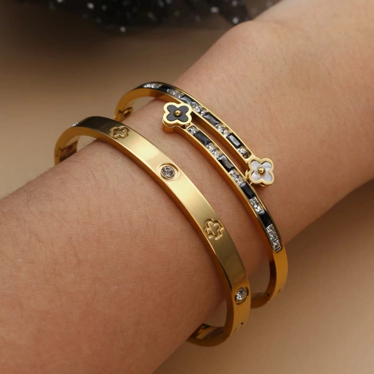 Stainless Steel Bangle Four-leaf Clover Crystal Design Stacking Bracelet Suitable For Women's Jewellery Party