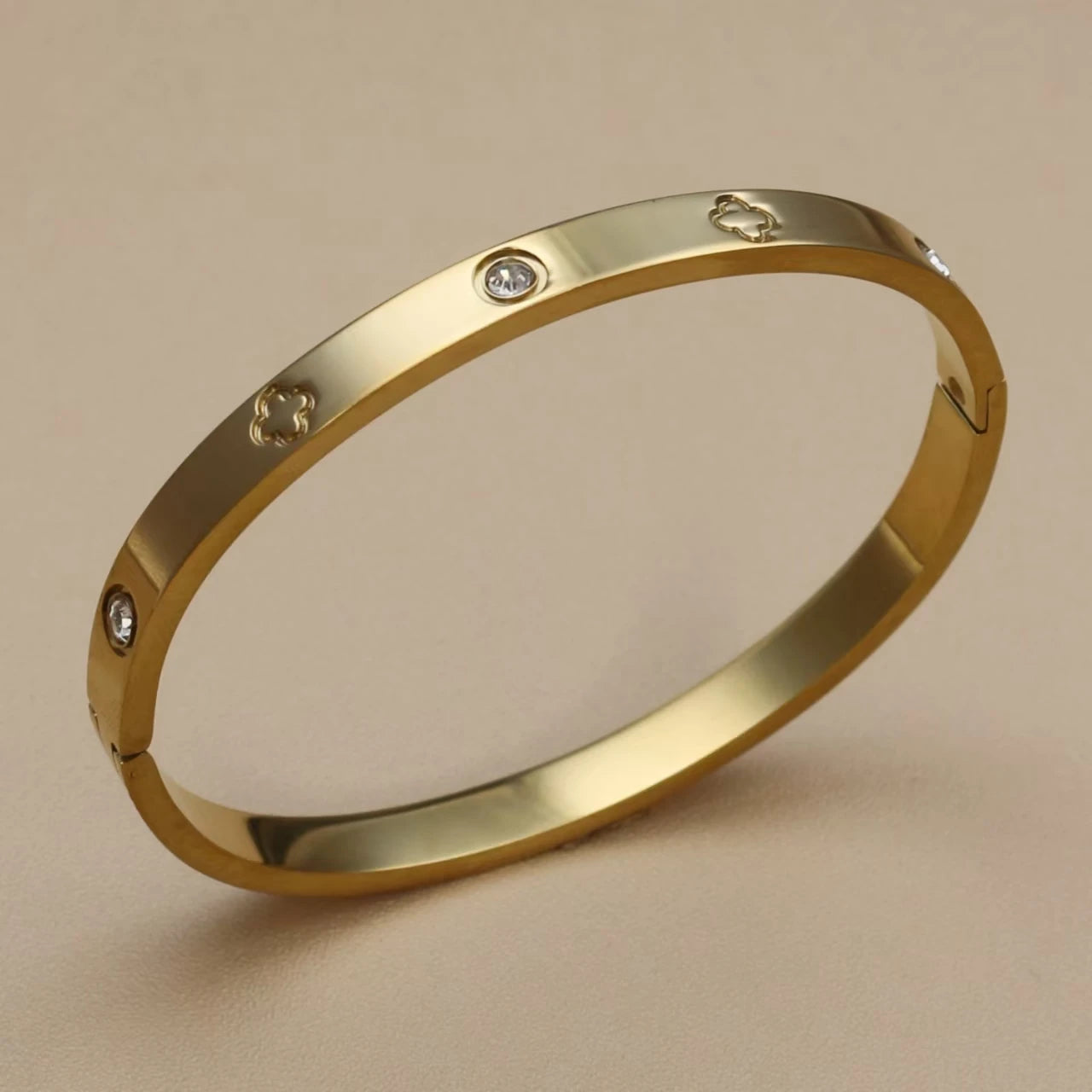 Stainless Steel Bangle Four-leaf Clover Crystal Design Stacking Bracelet Suitable For Women's Jewellery Party