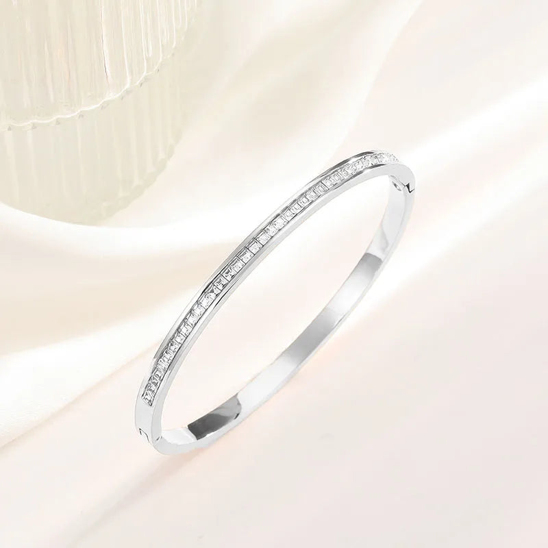 Love Four-leaf Clover Imprinted Zircon Bracelet Set Women's High Quality 18K-gold-plated Not Fading Bracelet Waterproof Jewelry